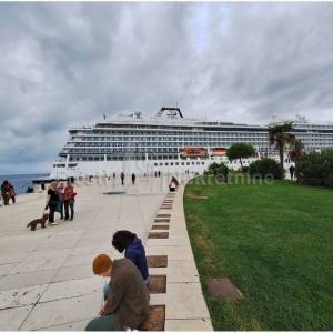 ZADARSKA RIVA - STAN 85m2, 1. kat, 1.red do mora