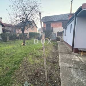 ZAGREB, DONJA DUBRAVA - Kuća za adaptaciju s velikim investicijskim potencijalom