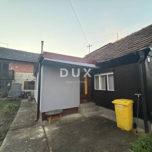 ZAGREB, DONJA DUBRAVA - Kuća za adaptaciju s velikim investicijskim potencijalom