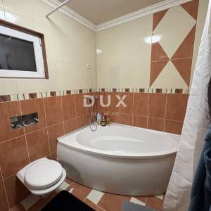 ZAGREB, DONJA DUBRAVA - Kuća s investicijskim potencijalom