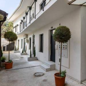 Zagreb-Draškovićeva, mir u centru-dvorišna oaza, dvoetažni stan, 63m2