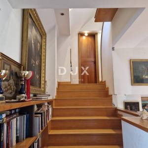 ZAGREB, GORNJI GRAD - Jedinstvena kuća uronjena u prirodu