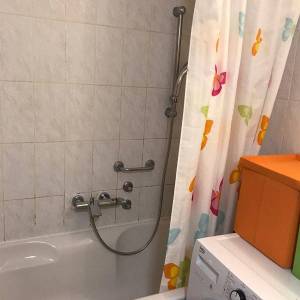 Zagreb-Jarun,3S stan površine 65m2,odlična lokacija,od 01.01.2026.