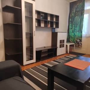 Zagreb-Klaka, 2S stan 56m2 s balkonom, bitni sadržaji u blizini