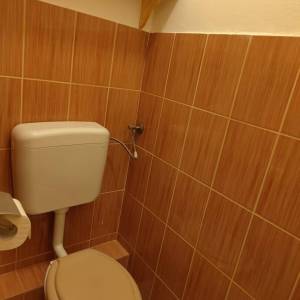 Zagreb-Klaka, 2S stan 56m2 s balkonom, bitni sadržaji u blizini