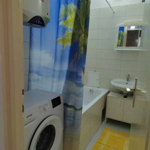 Zagreb-Klaka, 2S stan 56m2 s balkonom, bitni sadržaji u blizini