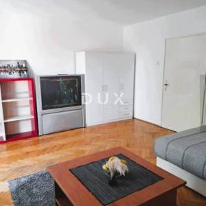 ZAGREB, MAKSIMIR - Stan s odličnom lokacijom u blizini bolnice Rebro i parka Maksimira