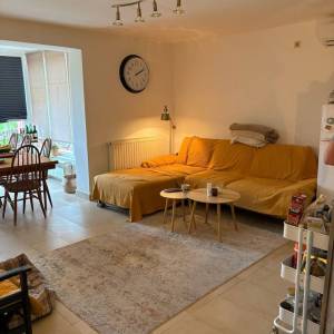 Zagreb-Remete, 2S stan sa spremištem i garažom, prizemlje kuće