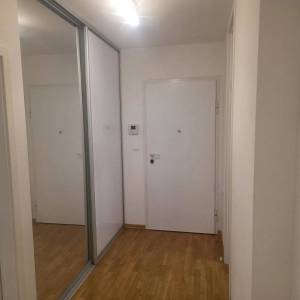 Zagreb-Trešnjevka, 2-sobni stan s loggiom 61m2, namješten i opremljen