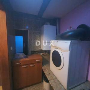 ZAGREB,ŠAŠINOVEC- Nekretnina s potencijalom; kuća i gospodarski objekt na 1000 m²