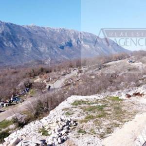 Zagvozd 700 m2 građevinsko zemljište + gotovi iskopi - novo