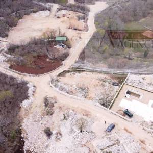 Zagvozd građevinsko zemljište 770 m2 + građevinska dozvola + radovi