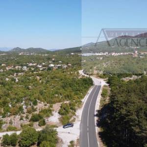 Zagvozd poljoprivredno zemljište 4000 m2