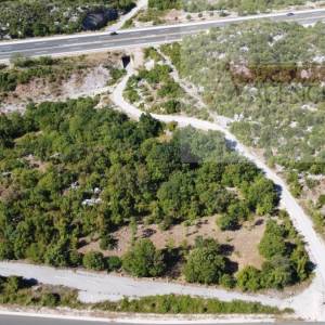 Zagvozd poljoprivredno zemljište 4000 m2