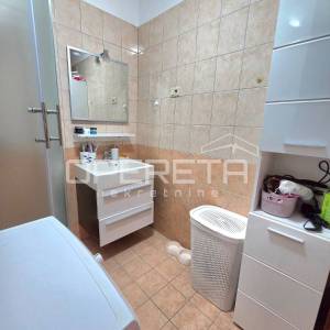 Žnjan, dvosoban, namješten, garažno mjesto