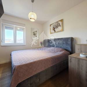 2-soban stan s uređenom krovnom terasom - Zadar, Višnjik