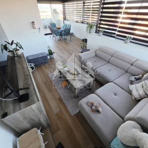 2-soban stan s uređenom krovnom terasom - Zadar, Višnjik