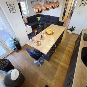 2-soban stan s uređenom krovnom terasom - Zadar, Višnjik