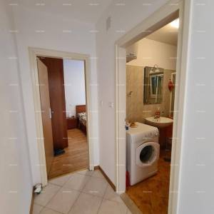 Apartman sa otvorenim  pogledom na uvalu i more.