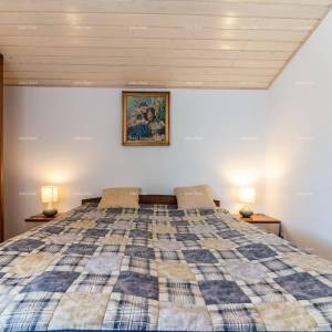 Apartmanska kuća s bazenom!Blizina mora i plaže!  Peroj.