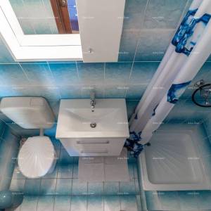 Apartmanska kuća s bazenom!Blizina mora i plaže!  Peroj.