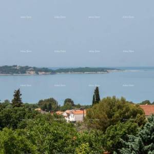 Apartmanska kuća s bazenom!Blizina mora i plaže!  Peroj.