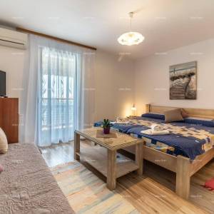 Apartmanska kuća s bazenom!Blizina mora i plaže!  Peroj.