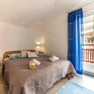 Apartmanska kuća s bazenom!Blizina mora i plaže!  Peroj.