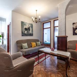 Apartmanska kuća s bazenom!Blizina mora i plaže!  Peroj.