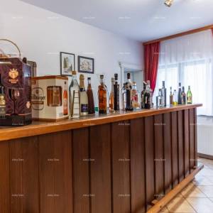 Apartmanska kuća s bazenom!Blizina mora i plaže!  Peroj.