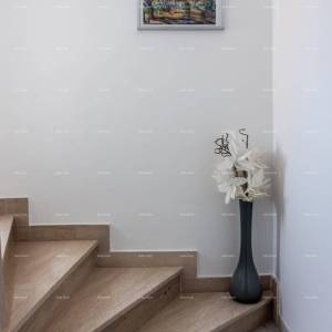 Apartmanska kuća s bazenom!Blizina mora i plaže!  Peroj.