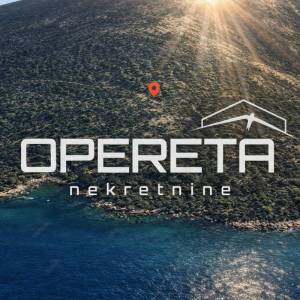 Dvije parcele 4.690 m2 uz more, s objektom, Baćina