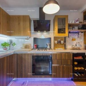 Baderna, Poreč- Stan s okućnicom