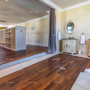 Banjole 7 km od centra grada Pule. 4 km do grada Medulina.