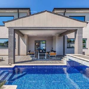 Banjole 7 km od centra grada Pule. 4 km do grada Medulina.