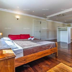 Banjole 7 km od centra grada Pule. 4 km do grada Medulina.