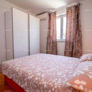 Banjole. Kuća sa 3 apartmana i bazenom.