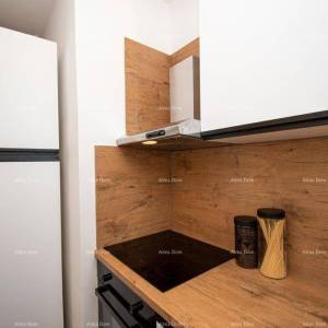 Banjole. Kuća sa 3 apartmana i bazenom.