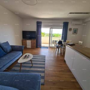 Barbariga – Prostrani stan s pogledom na more