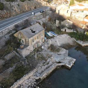 Barić Draga, kamena kuća za adaptaciju prvi red do mora