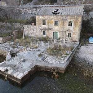 Barić Draga, kamena kuća za adaptaciju prvi red do mora