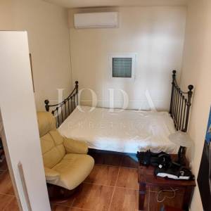 Barić Draga, kuća uz more