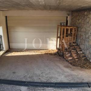 Barić Draga, kuća uz more