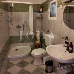 Barić Draga, kuća uz more