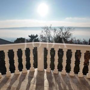 Barić Draga, kuća uz more