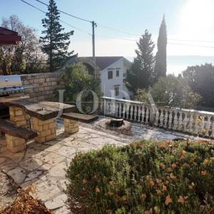 Barić Draga, kuća uz more