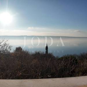 Barić Draga, kuća uz more