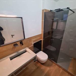 Blizina centra Pule!   Veli vrh.