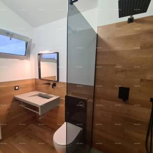 Blizina centra Pule!   Veli vrh.