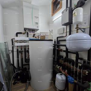 Blizina mjesta Marčane. Samostojeća kuća na velikoj parceli s grijanim bazenom!